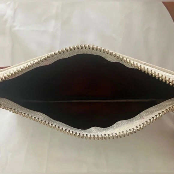 Michael Kors Monogram Vanilla Pouchette - Picture 7 of 8